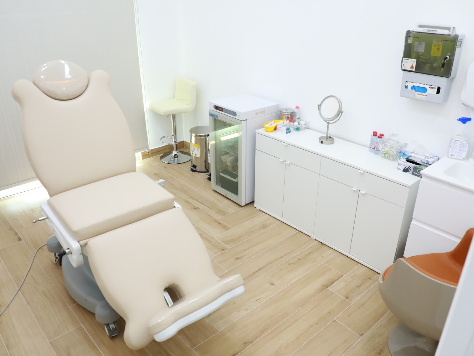 Max Care Medical Center photo 4